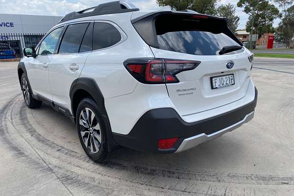 2023 Subaru Outback AWD Touring 6GEN