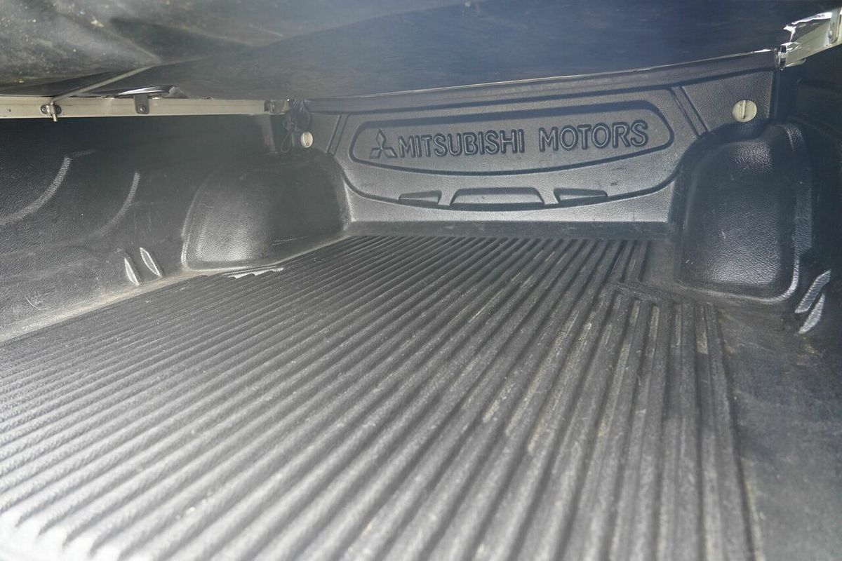 2010 Mitsubishi Triton GL-R (4x4) MN MY11 4X4