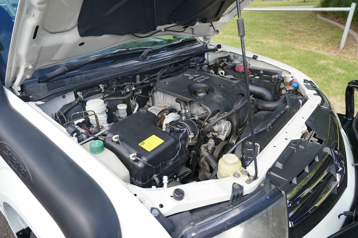 2010 Mitsubishi Triton GL-R (4x4) MN MY11 4X4