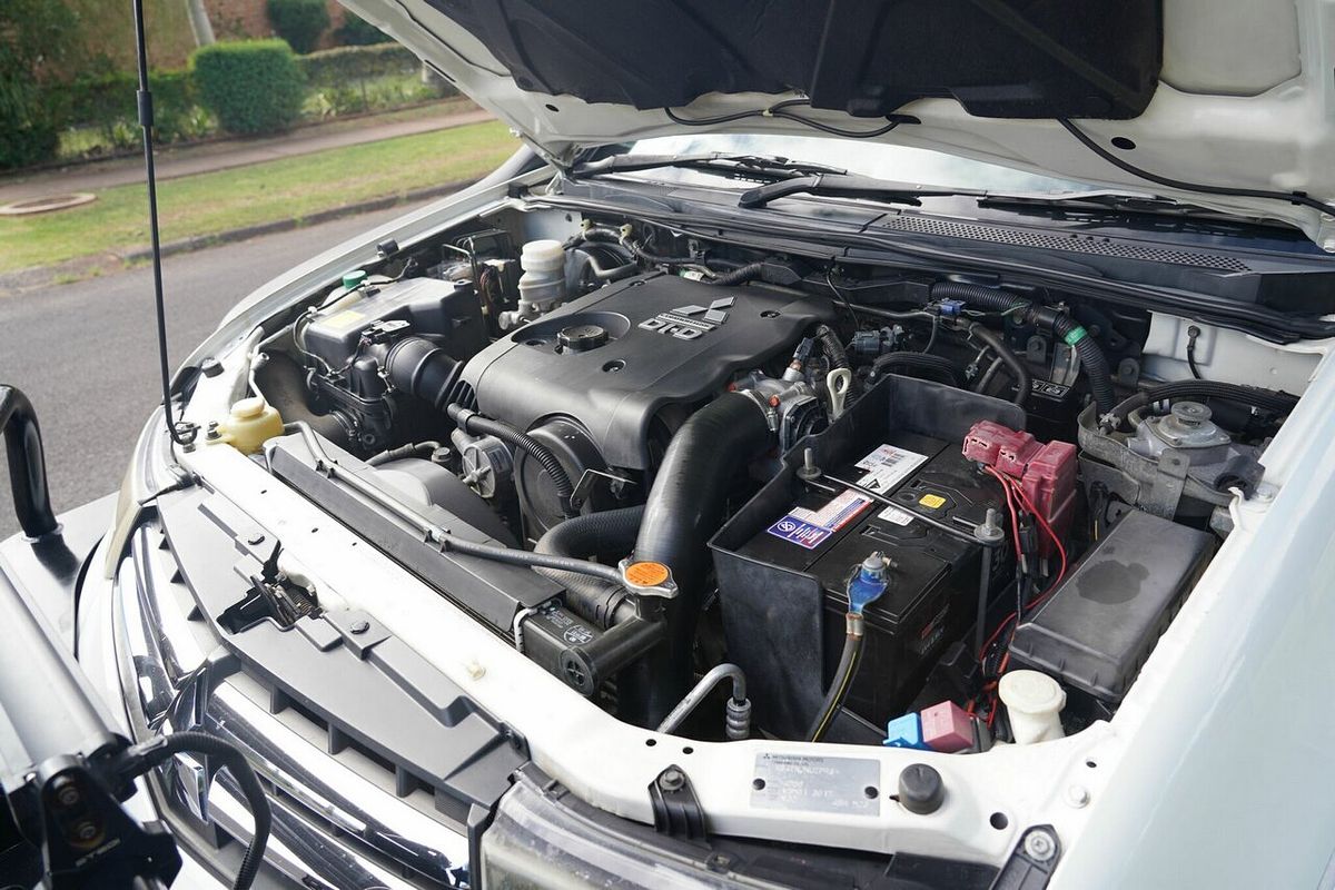 2010 Mitsubishi Triton GL-R (4x4) MN MY11 4X4