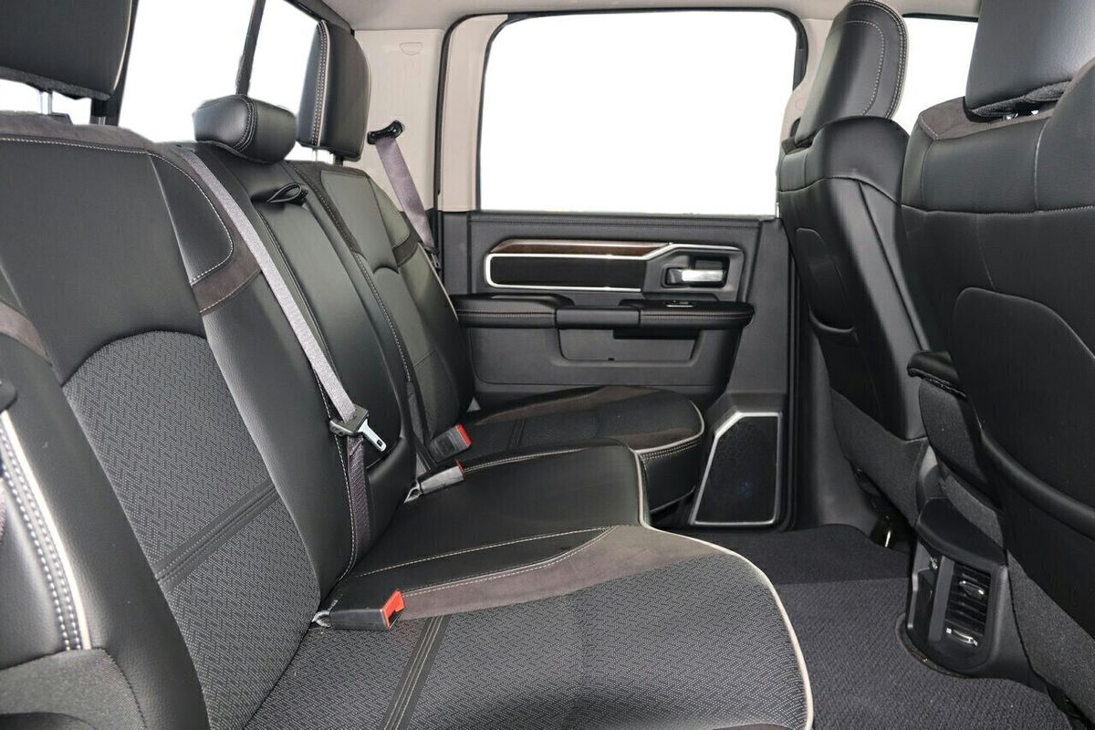 2024 RAM 2500 Laramie DJ 4X4