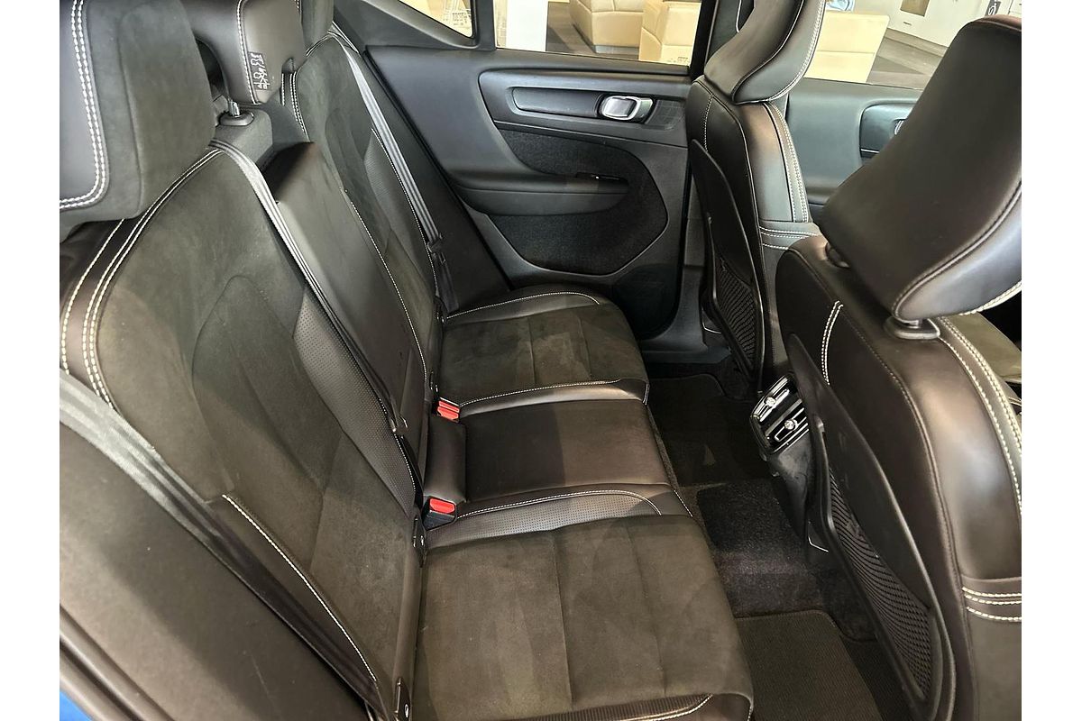 2019 Volvo XC40 T5 R-Design