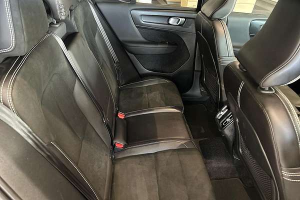 2019 Volvo XC40 T5 R-Design