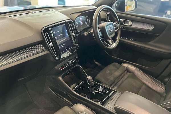 2019 Volvo XC40 T5 R-Design