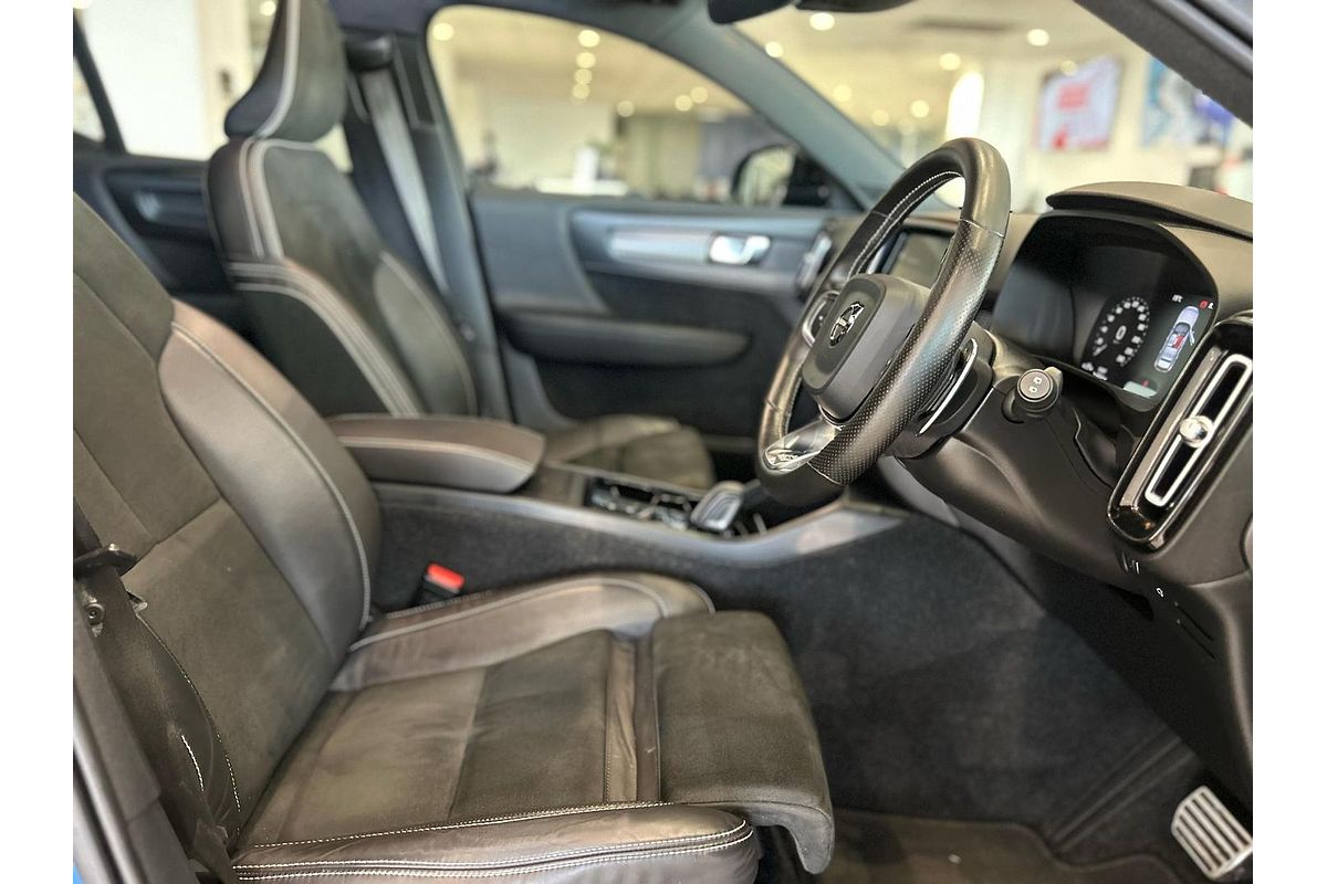 2019 Volvo XC40 T5 R-Design