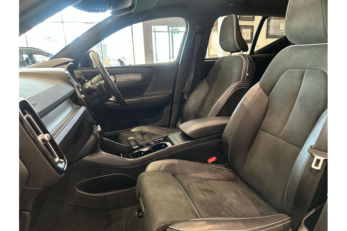 2019 Volvo XC40 T5 R-Design