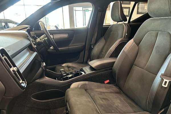 2019 Volvo XC40 T5 R-Design