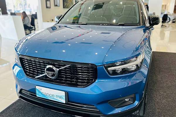 2019 Volvo XC40 T5 R-Design