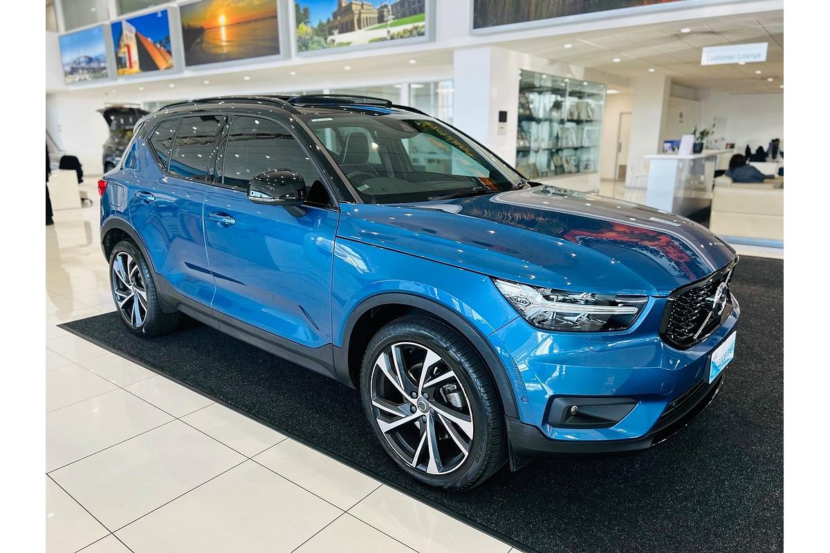 2019 Volvo XC40 T5 R-Design