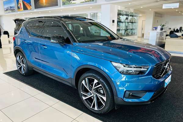 2019 Volvo XC40 T5 R-Design
