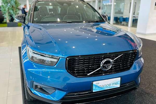 2019 Volvo XC40 T5 R-Design