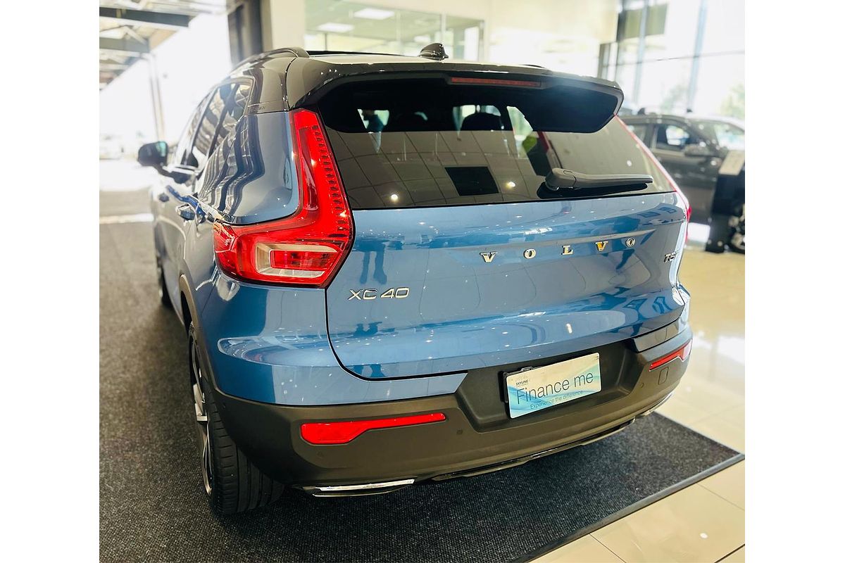 2019 Volvo XC40 T5 R-Design