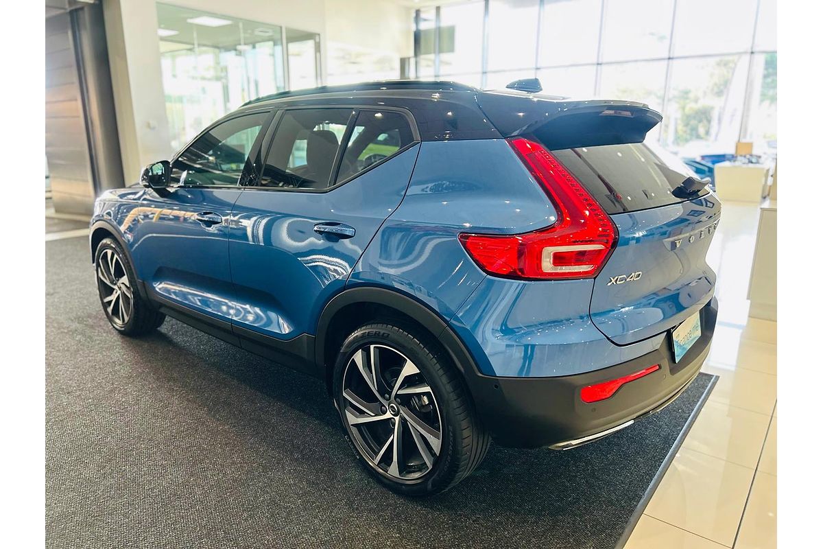 2019 Volvo XC40 T5 R-Design