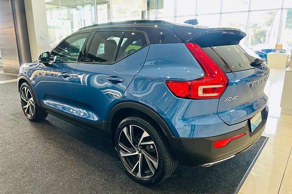 2019 Volvo XC40 T5 R-Design