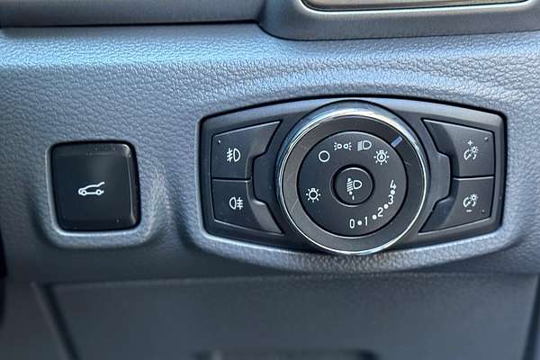 2018 Ford Everest Trend UA