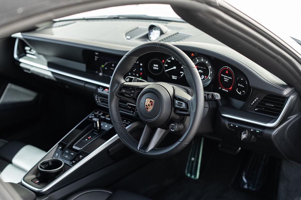 2022 Porsche 911 Turbo S 992