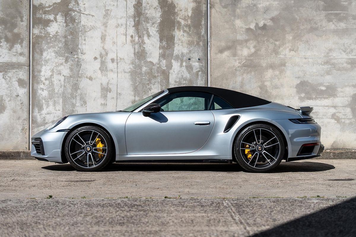 2022 Porsche 911 Turbo S 992