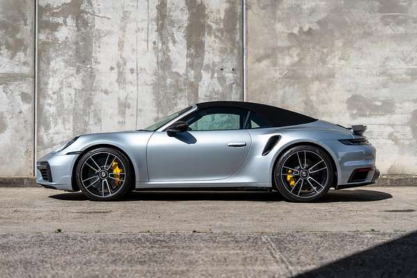 2022 Porsche 911 Turbo S 992