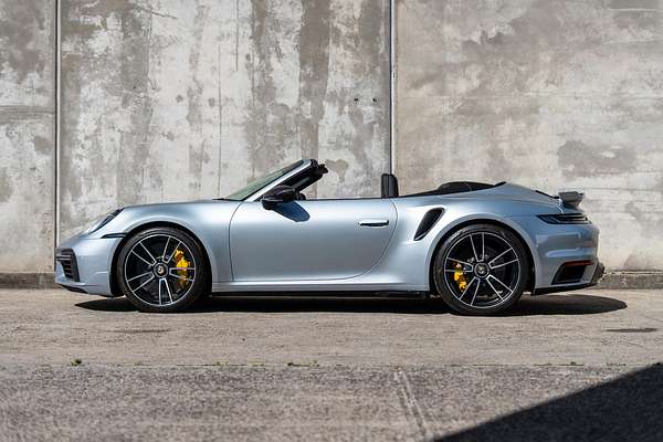 2022 Porsche 911 Turbo S 992