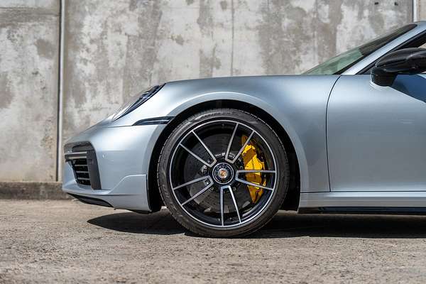 2022 Porsche 911 Turbo S 992