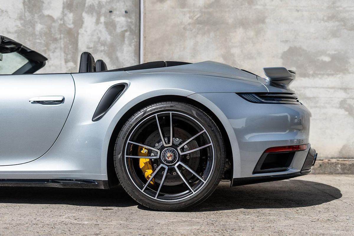 2022 Porsche 911 Turbo S 992