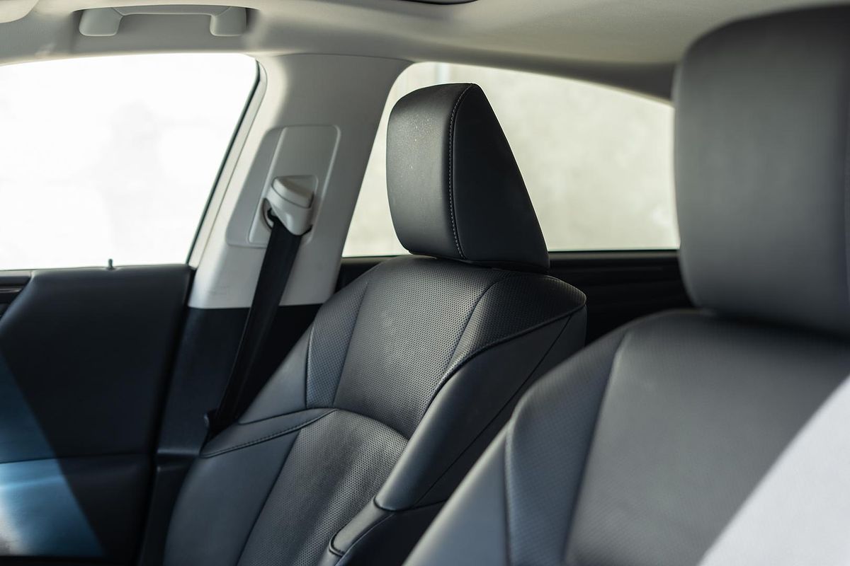 2019 Lexus ES ES300h Luxury AXZH10R