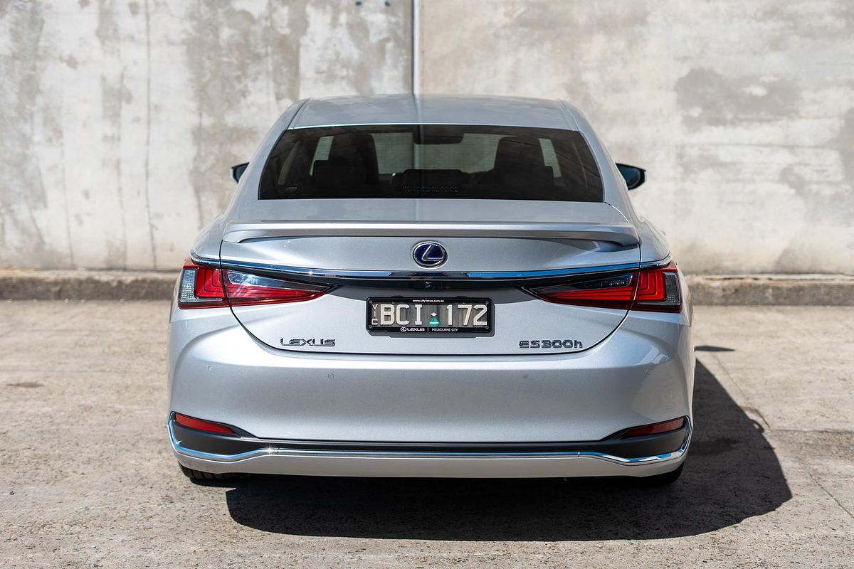 2019 Lexus ES ES300h Luxury AXZH10R