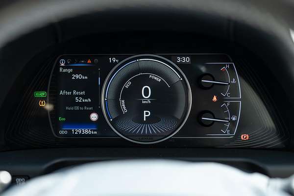 2019 Lexus ES ES300h Luxury AXZH10R
