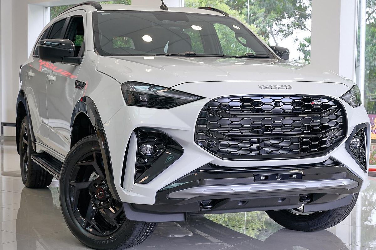 2025 Isuzu MU-X X-TERRAIN
