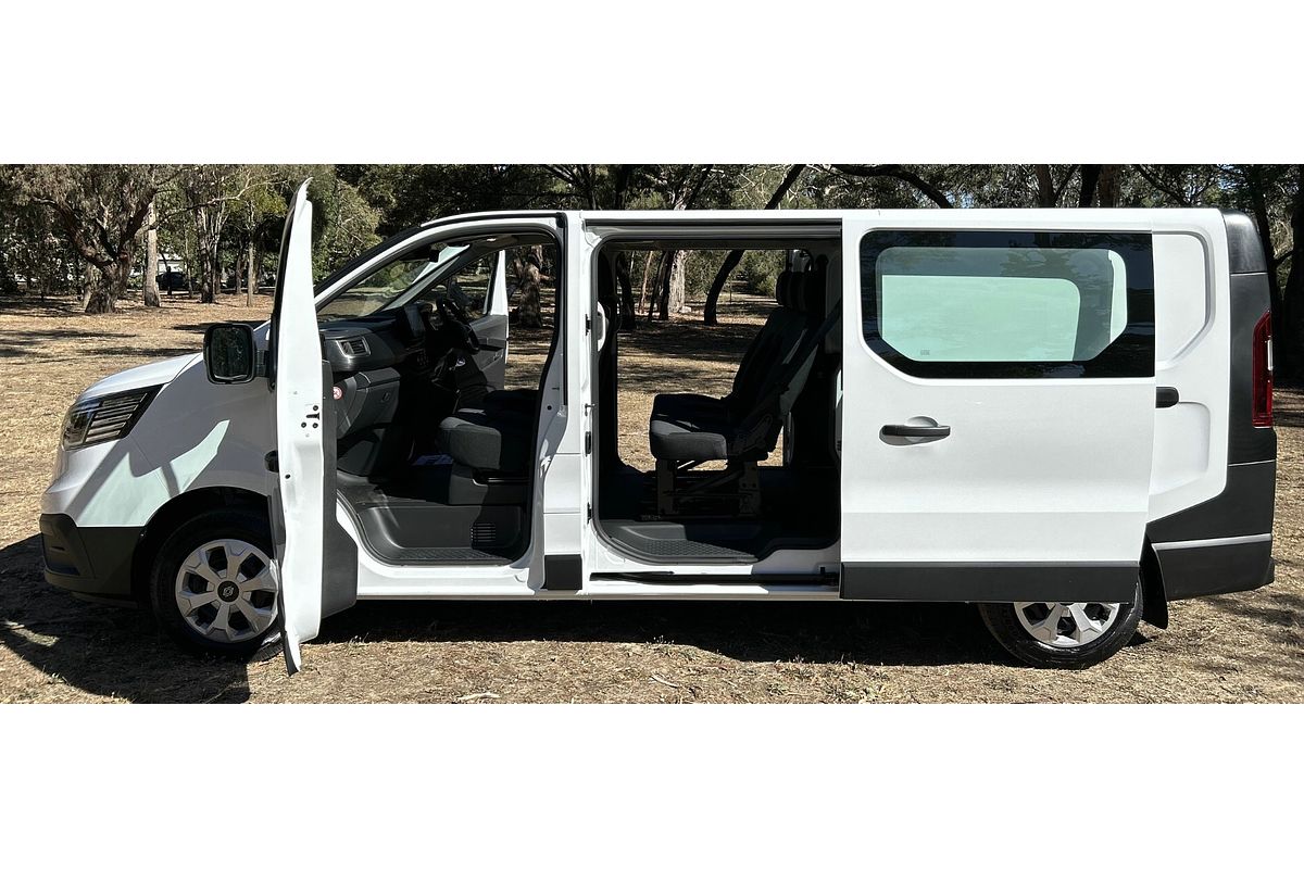 2025 Renault Trafic Crew Pro X82 LWB