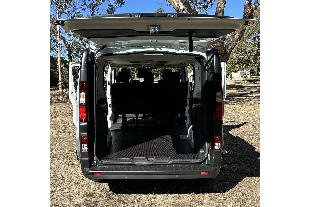 2025 Renault Trafic Crew Pro X82 LWB