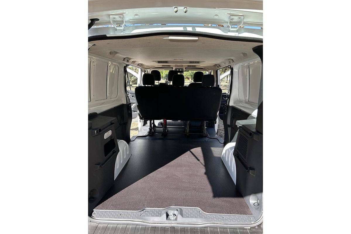 2025 Renault Trafic Crew Pro X82 LWB