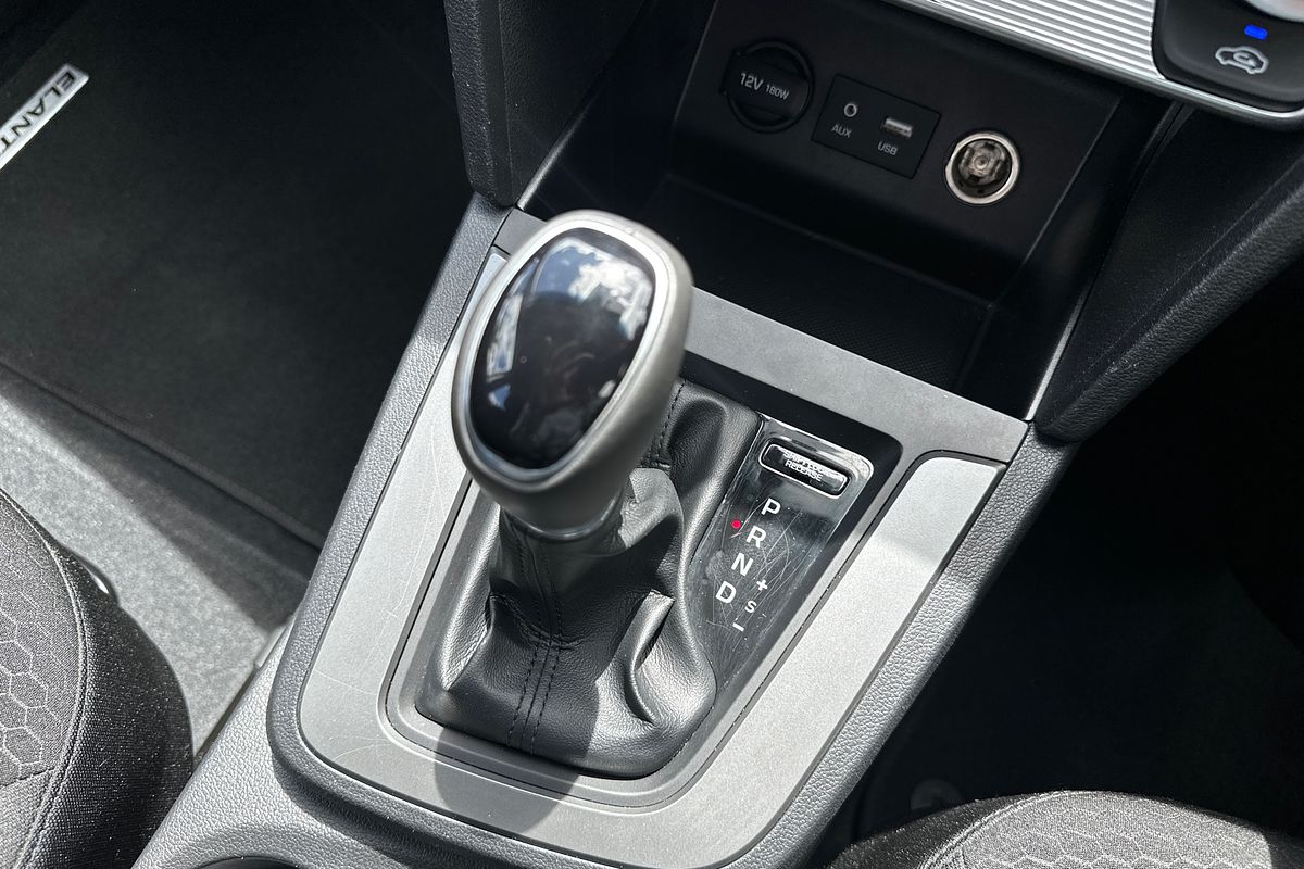 2019 Hyundai Elantra Active AD.2