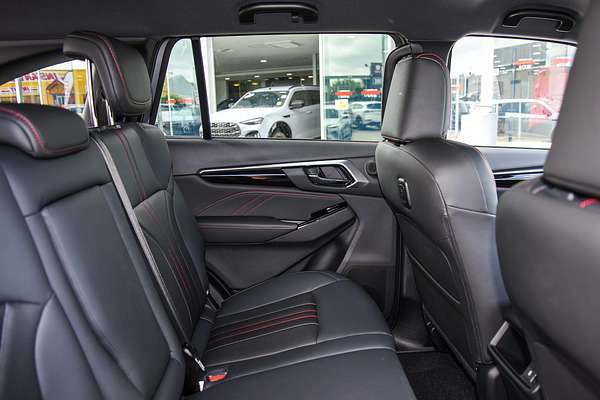 2025 Isuzu MU-X X-TERRAIN