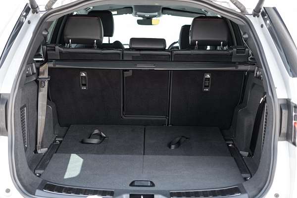2023 Land Rover Discovery Sport P250 R-Dynamic SE L550
