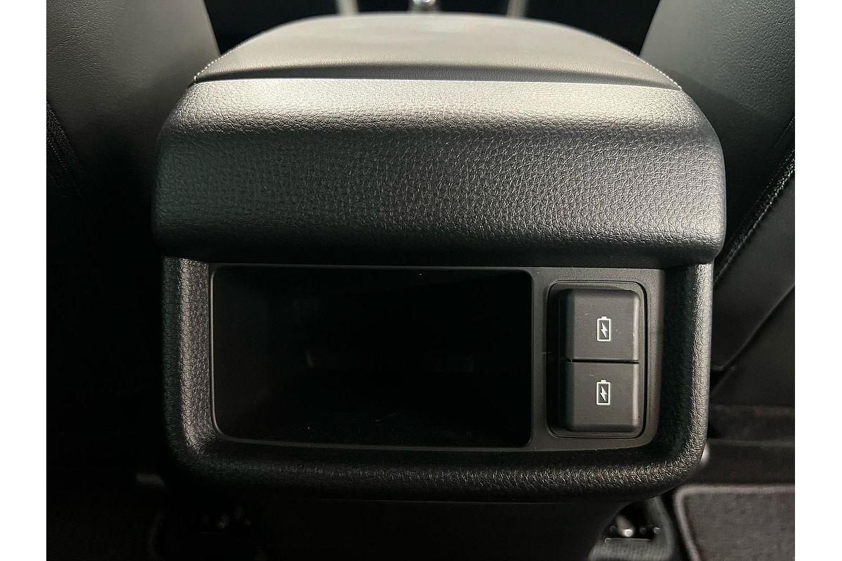2025 Isuzu MU-X X-TERRAIN