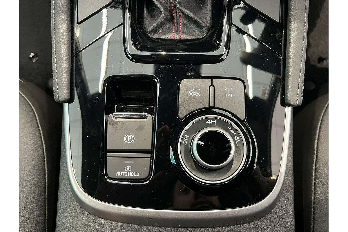2025 Isuzu MU-X X-TERRAIN