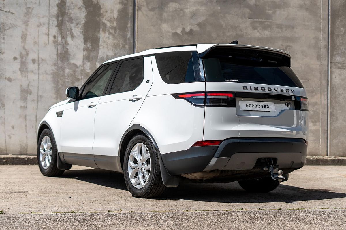 2017 Land Rover Discovery TD6 SE Series 5