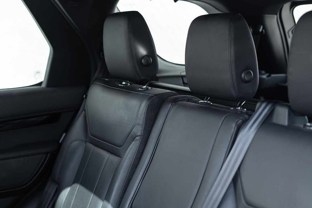 2017 Land Rover Discovery TD6 SE Series 5