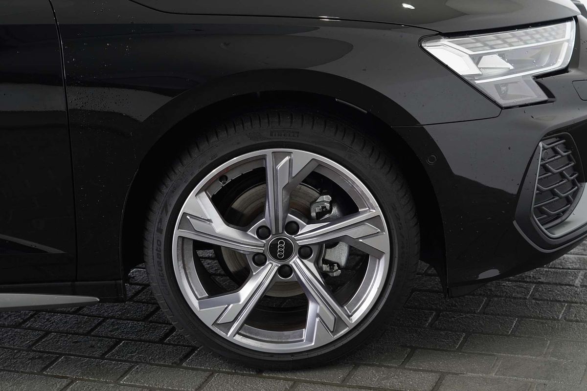 2024 Audi A3 35 TFSI S line GY