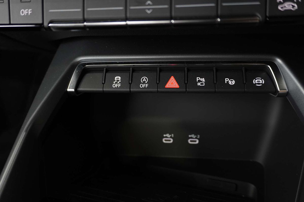 2024 Audi A3 35 TFSI S line GY
