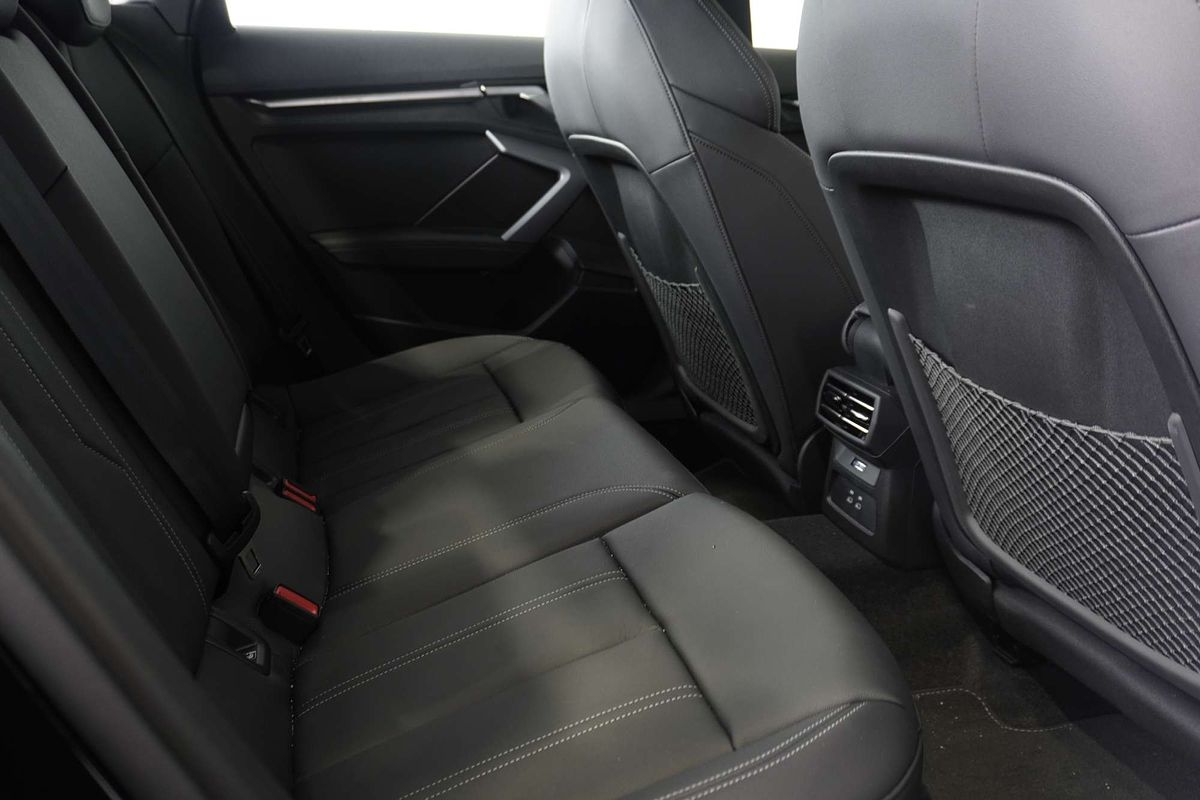 2024 Audi A3 35 TFSI S line GY