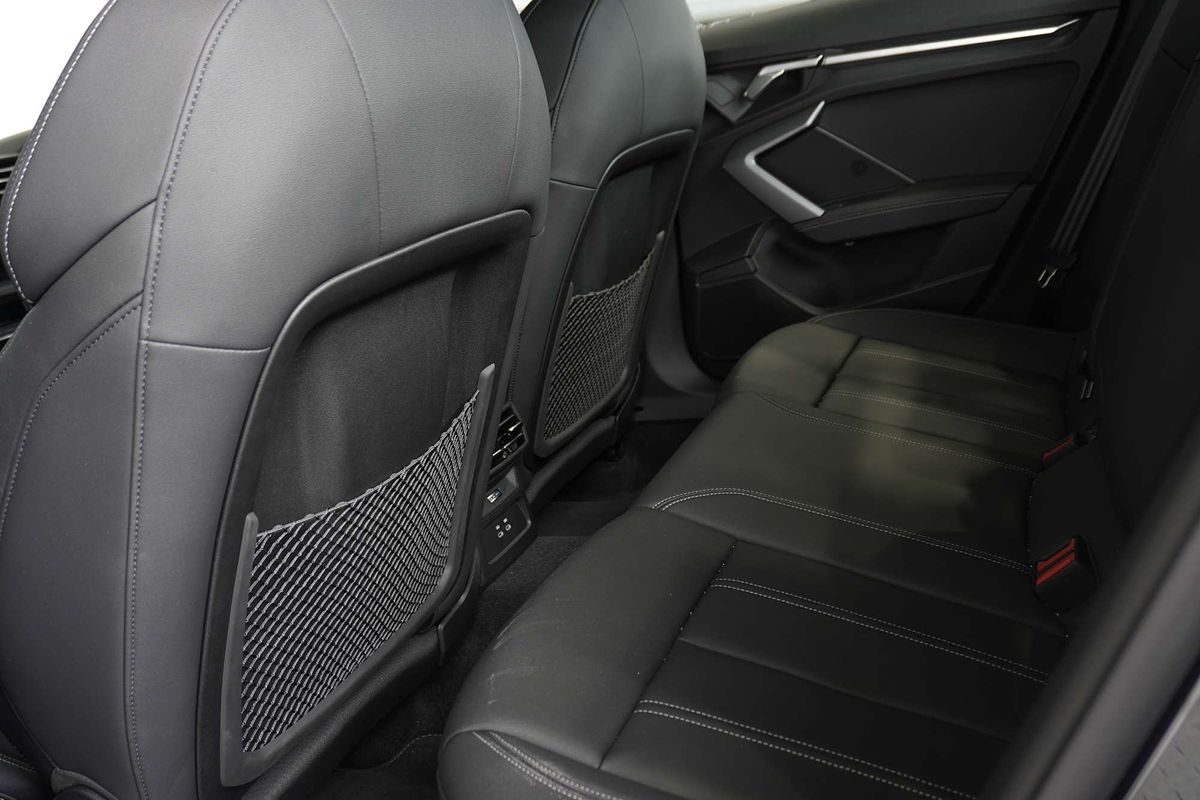 2024 Audi A3 35 TFSI S line GY