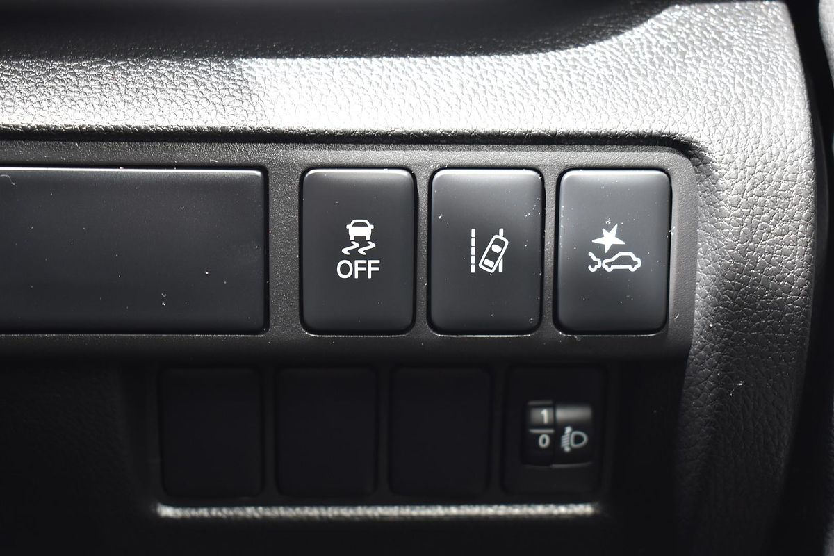 2023 Mitsubishi Eclipse Cross LS YB