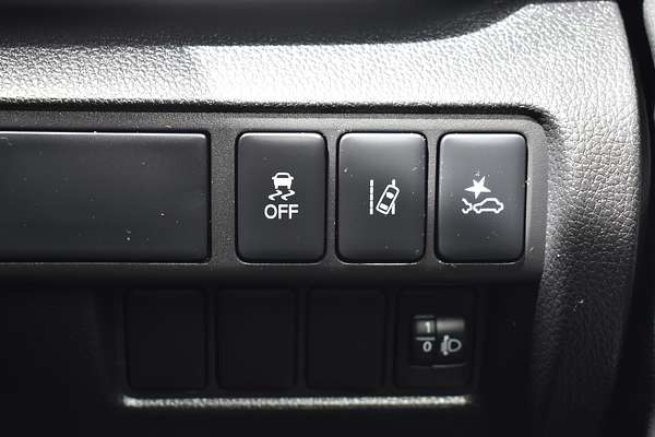 2023 Mitsubishi Eclipse Cross LS YB