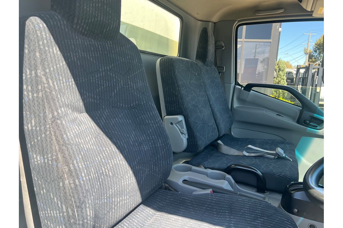 2017 Hino 300 Series 616  4x2
