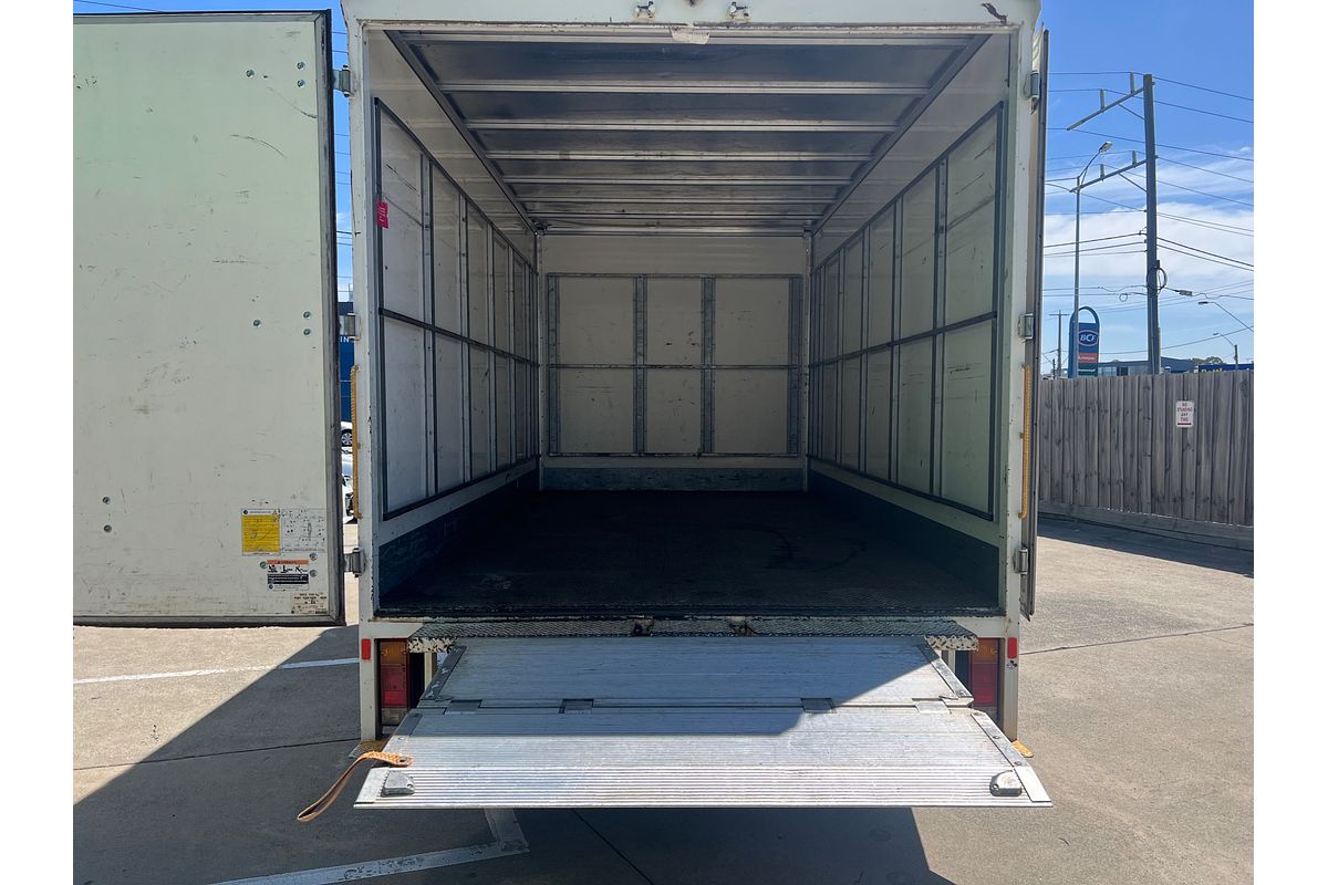 2017 Hino 300 Series 616  4x2