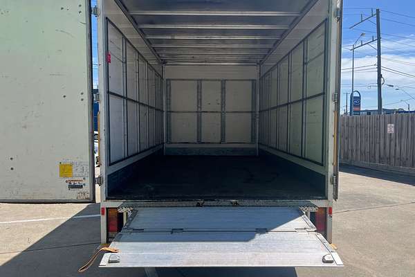 2017 Hino 300 Series 616  4x2