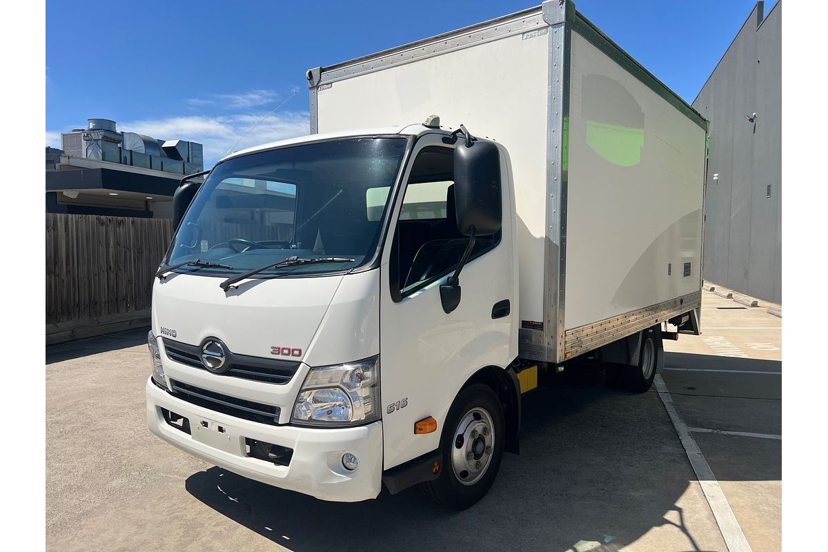 2017 Hino 300 Series 616  4x2