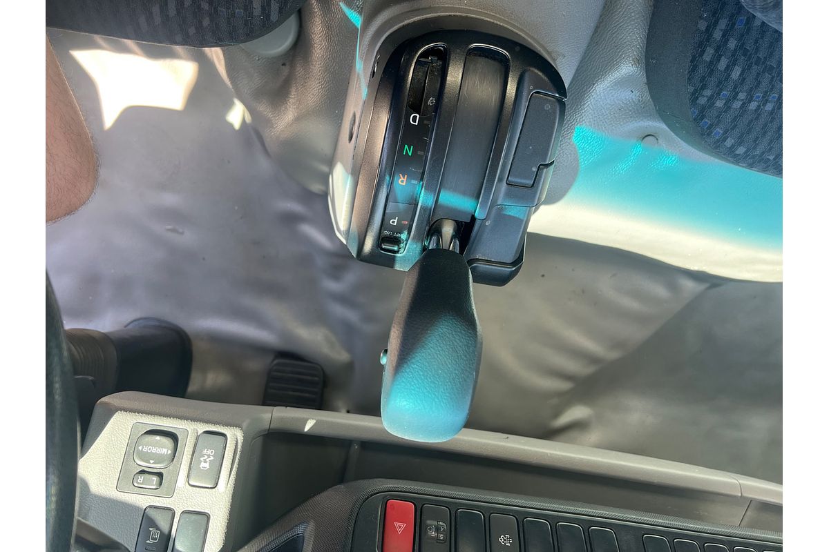 2017 Hino 300 Series 616  4x2